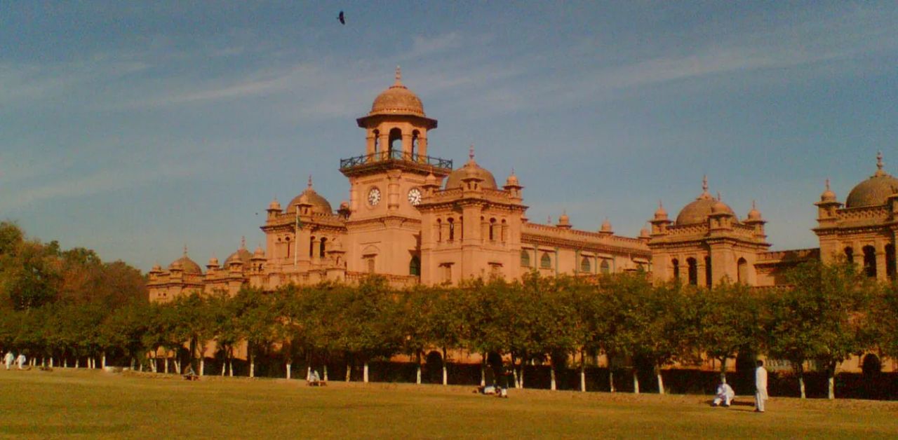 Qatar Airways Peshawar Saddar Office in Pakistan