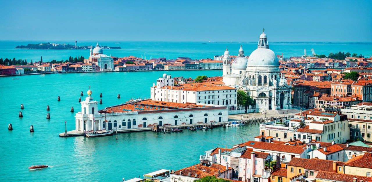 Qatar Airways Venice Office in Italy